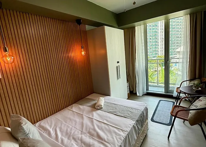 Beachfront Azure Escape, 2br Manila