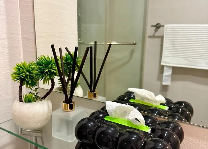 Beachfront Azure Escape, 2br * Manila
