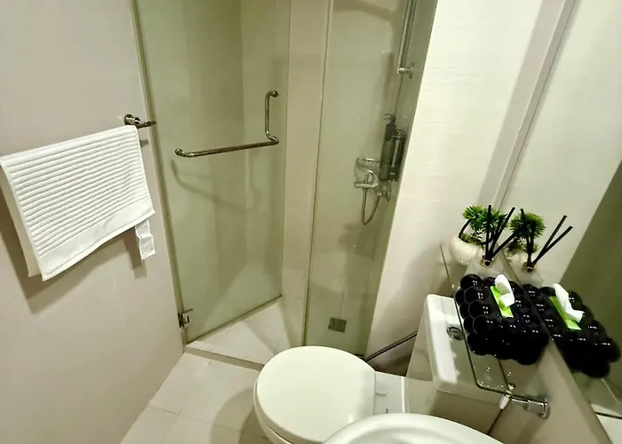 Beachfront Azure Escape, 2br * Manila