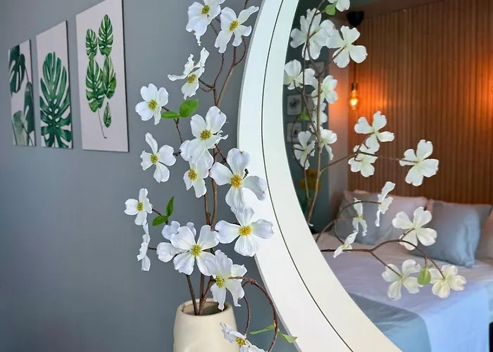 Bed & Breakfast Beachfront Azure Escape, 2br *